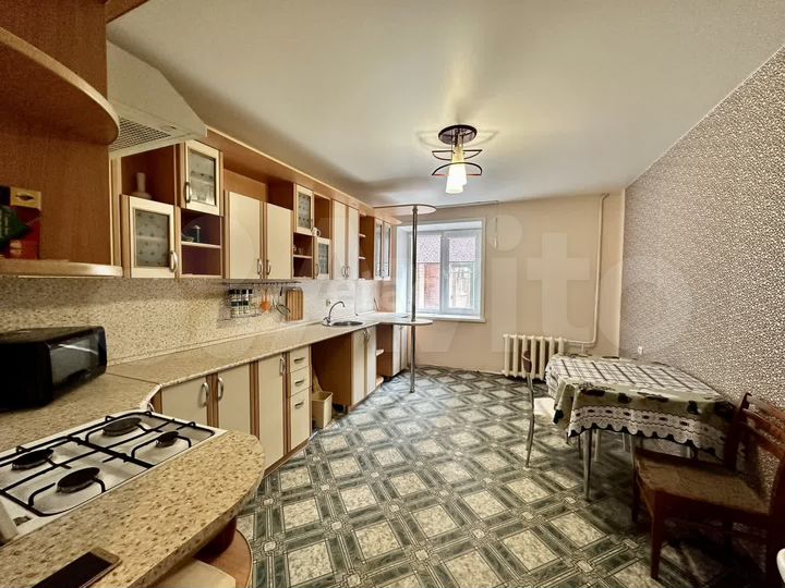 4-к. квартира, 105 м², 1/9 эт.