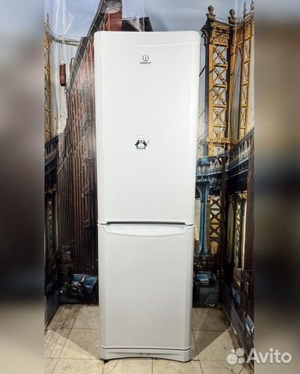 Холодильник бу в полном рабочем состоянии