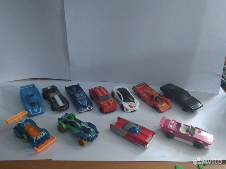Машинки Hot Wheels