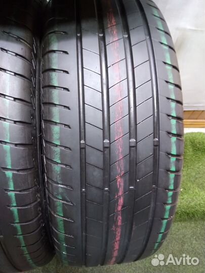 Bridgestone Turanza T005 225/65 R17 102V