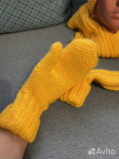 Женский набор шапка+снуд+варежки