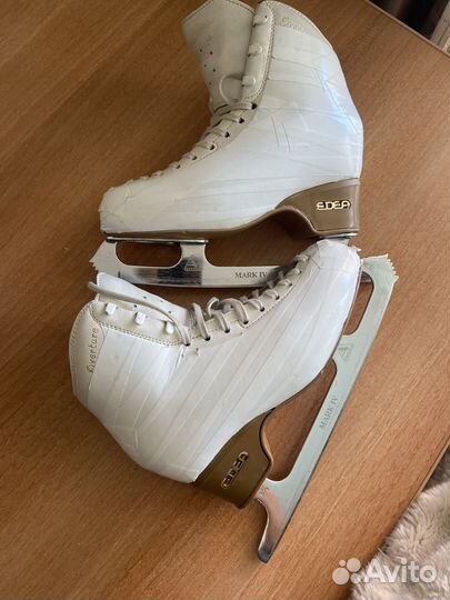Фигурные коньки edea