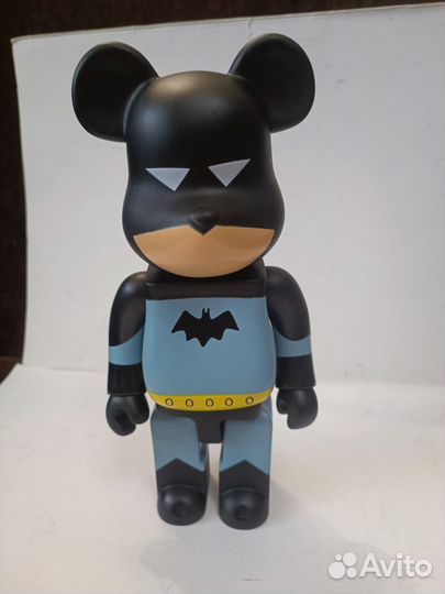 Коллекционная игрушка Bearbrick Batman 28см