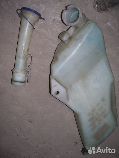 Бачок омывающей жидкости