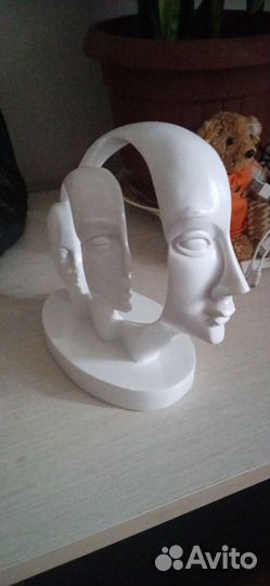 Статуэтки для интерьера