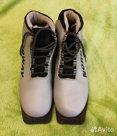 Лыжные ботинки 42 размер