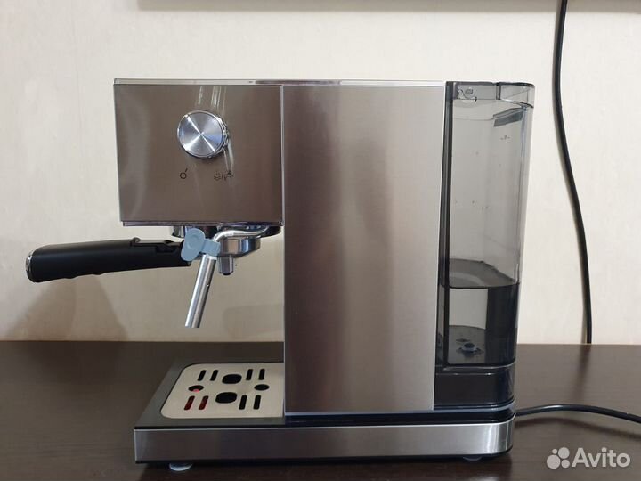 Кофемашина Polaris PCM 1542E