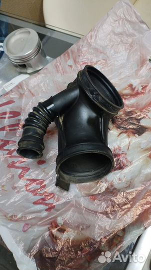 Патрубок впускного коллектора E53 M54B30