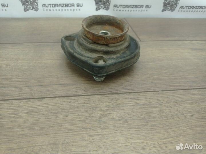 Опора стойки задняя левая Kia Cerato 1 седан G4FC