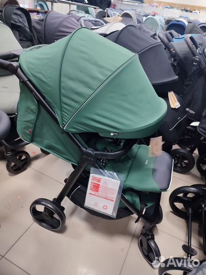 Коляска прогулочная Carrello Bravo CRL-8512