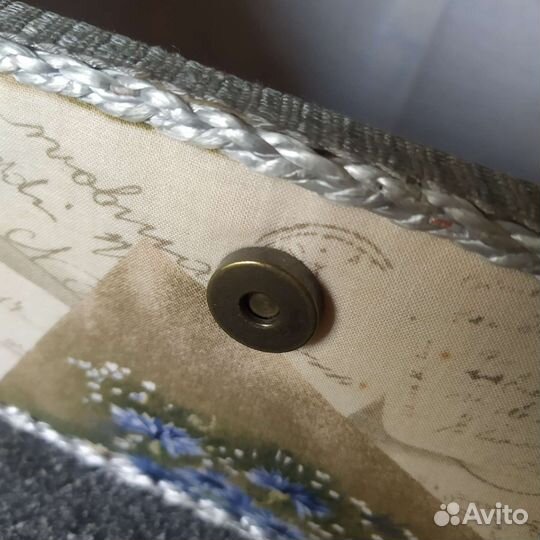 Шкатулка для шитья и швейных принадлежностей