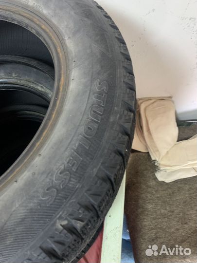 Bridgestone Blizzak Revo2 14.00/13.5 R14 40P