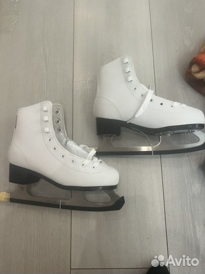 Коньки новые ice blade