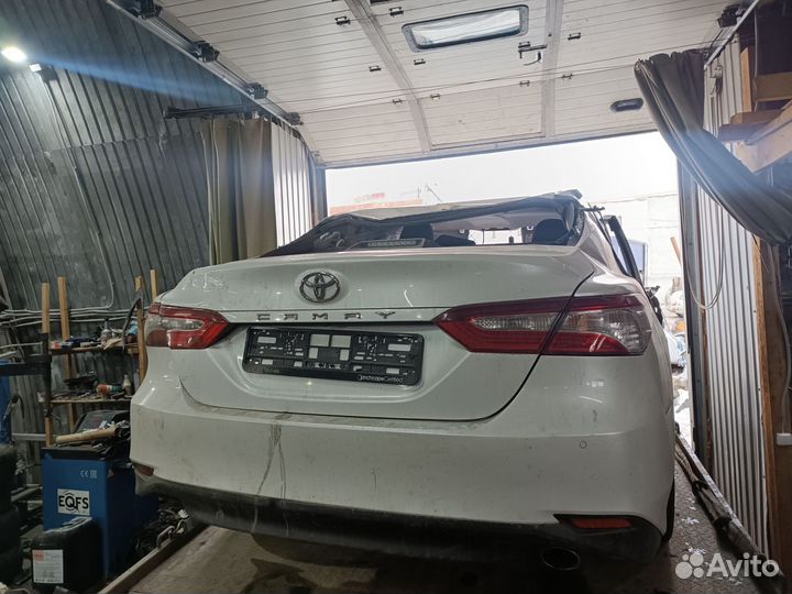 В разборе Toyota Camry XV70 2.5 АКПП 2019 год