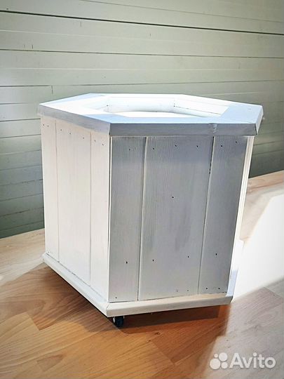 Кашпо для цветов из дерева