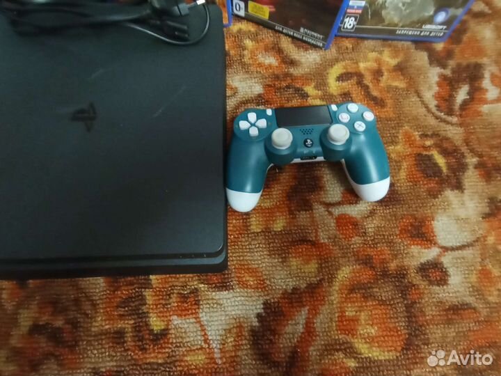 Sony PS4 slim