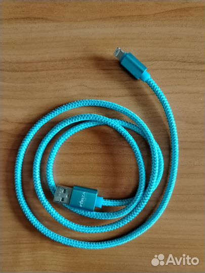 Кабель для зарядки iPhone