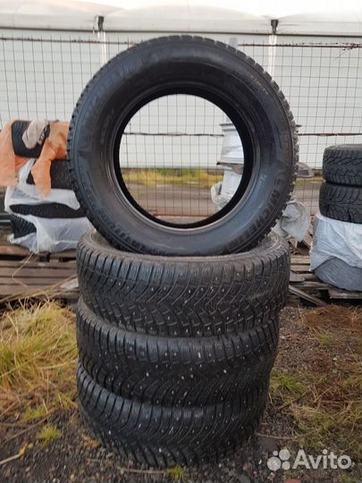 Michelin Latitude X-Ice North 225/65 R17