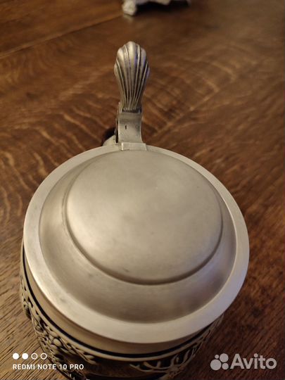 Старинная пивная кружка