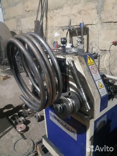 Услуги трубогиба.Загиб круглой трубы.Гибка труб