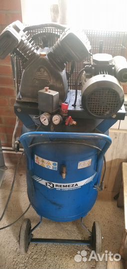 Компрессор вертикальный Remeza сб4/С-100LB30ав б/у