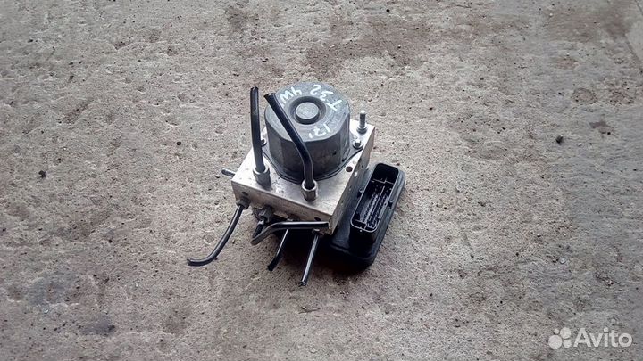 Блок ABS Nissan X-Trail T32 2.0 4WD 2017 год