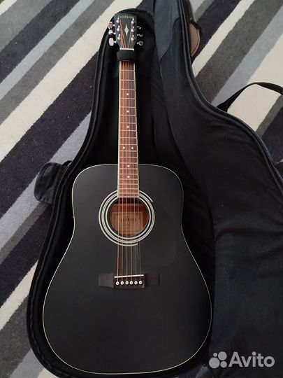 Электроакустическая гитара и комбик