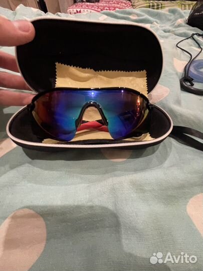 Солнцезащитные стильные и спортивные очки