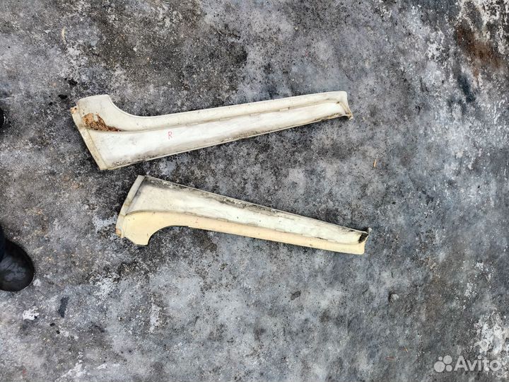 Накладка лобового стекла Volvo FL7