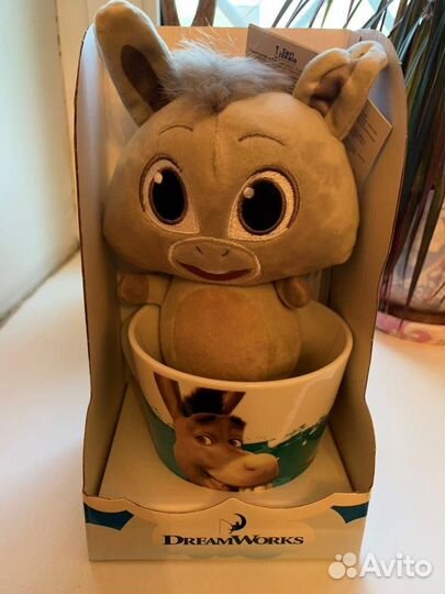 Игрушка в кружке магнит