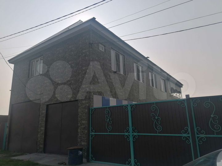 Дом 250 м² на участке 14 сот.