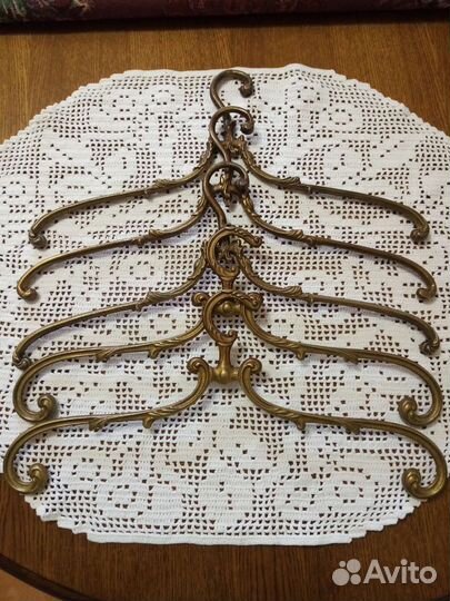 Плечики-вешалки бронзовые