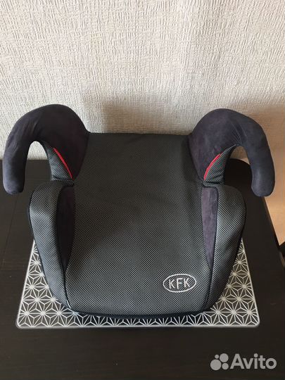 Детский бустер автомобильный