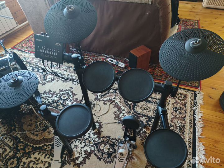 Электронная барабанная установка Yamaha DTX452K