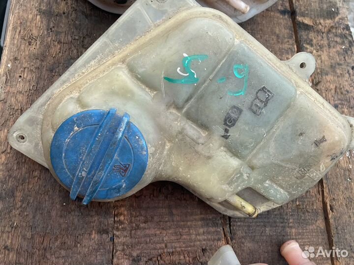 Расширительный бачок passat b5