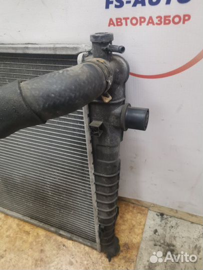 Радиатор охлаждения Kia Sportage 2 SUV 2.0 crdi