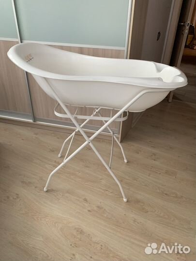 Детская ванночка с подставкой