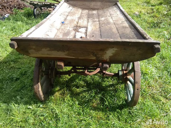 Телега деревянная