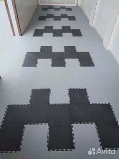 Модульная плитка пвх для гаража