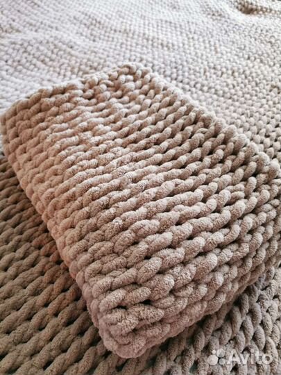 Плед вязаный плюшевый 100х85