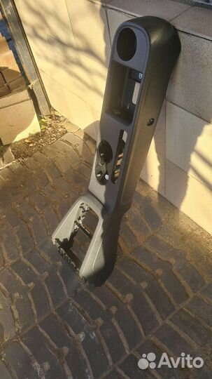 Консоль Volkswagen Jetta 6