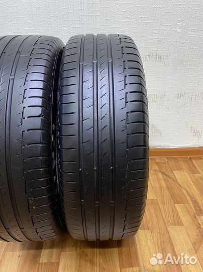 Continental ContiPremiumContact 6 215/65 R16