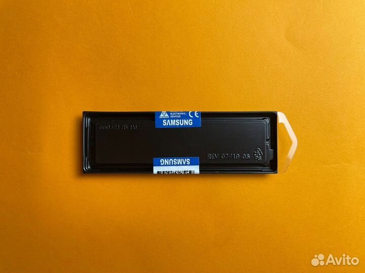 DDR4 4 GB 3200 MHz dimm 2Rx8 Samsung Новая