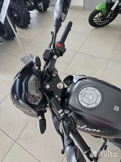 Мотоцикл Bajaj Pulsar 180