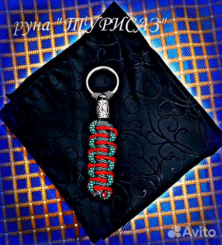 Брелок из паракорда
