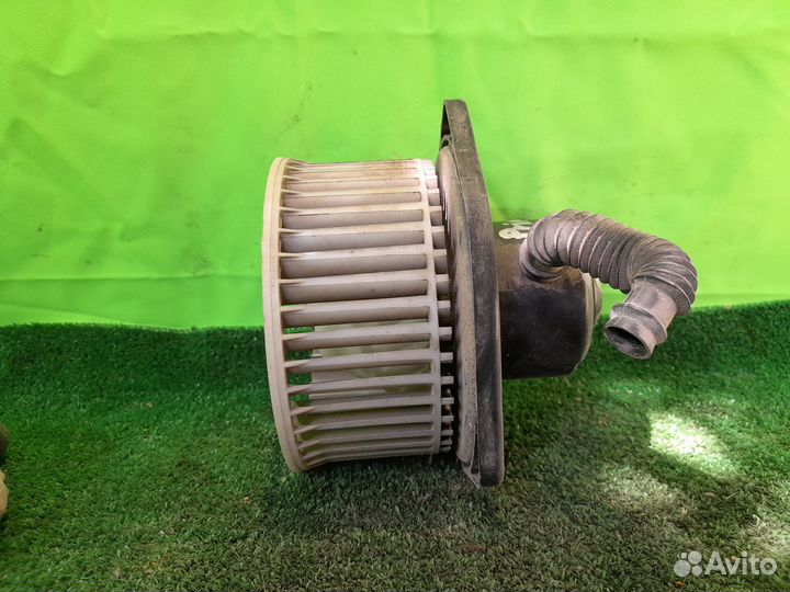 Мотор печки Nissan Primera P11