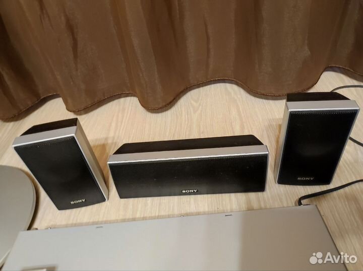 Домашний кинотеатр Sony hcd-dz555M