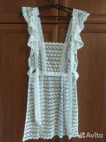 Продам гипюровый школьный фартук. Торг уместен