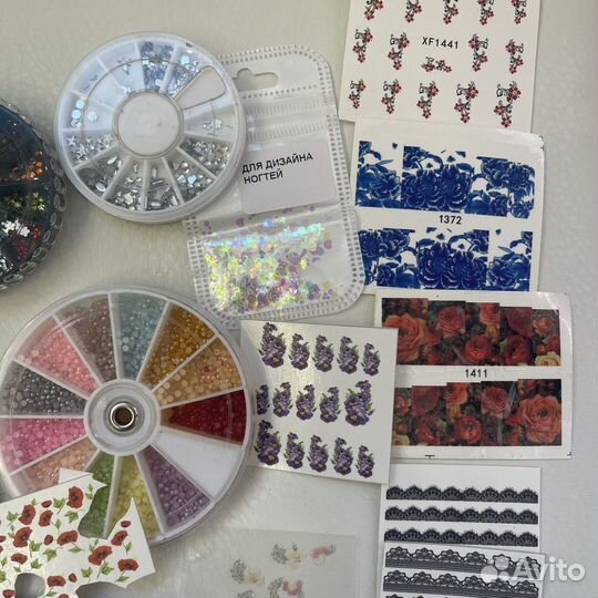 Стразы, наклейки для ногтей
