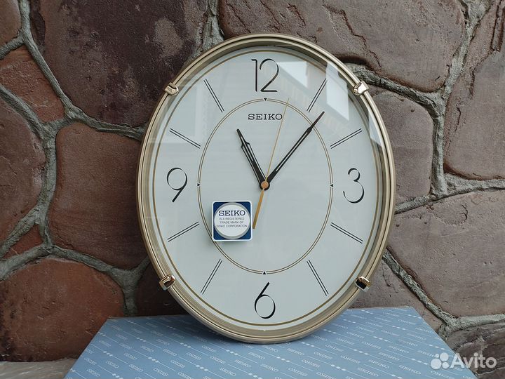 Часы настенные Seiko
